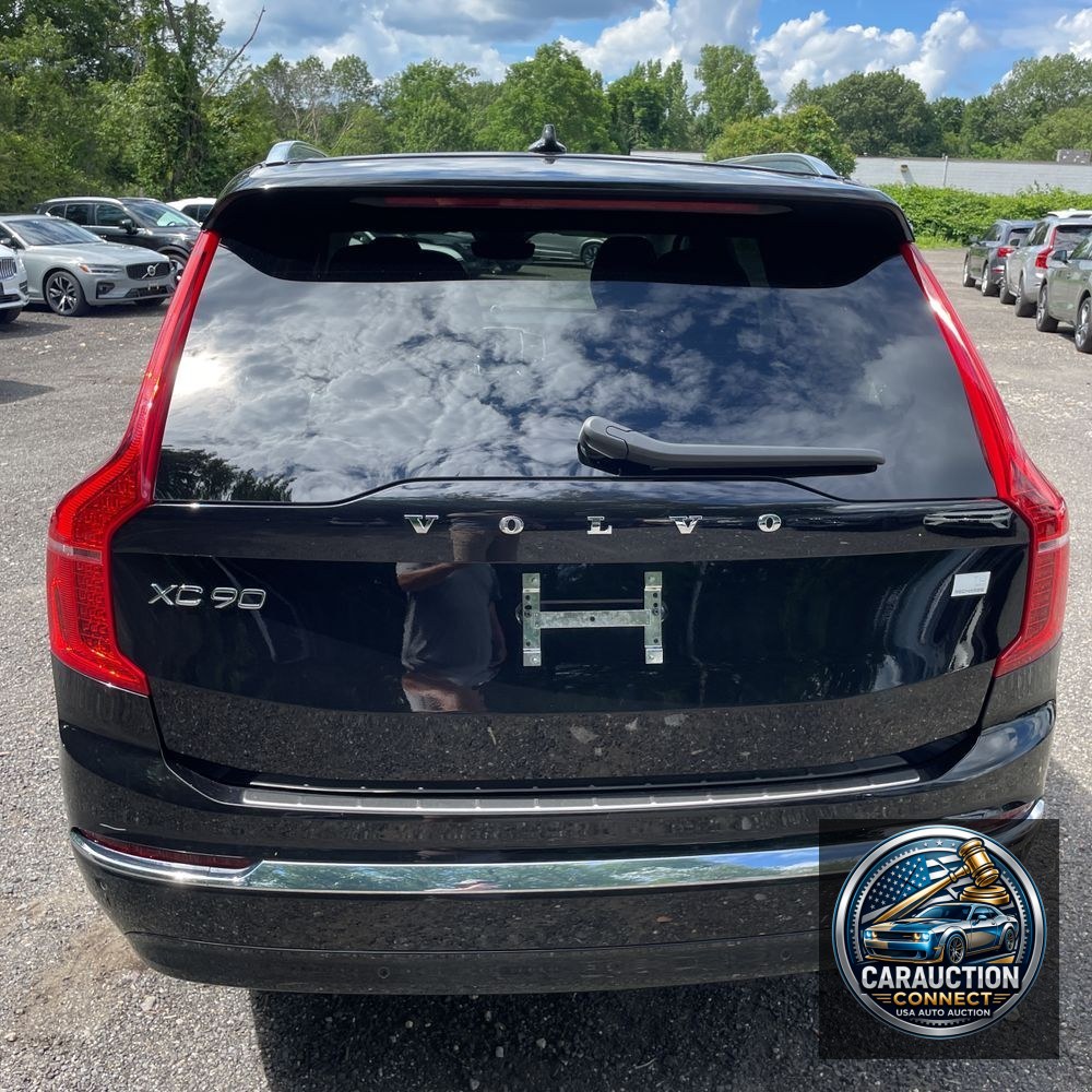 2024 Volvo XC90 T8 - Ultimate PHEV