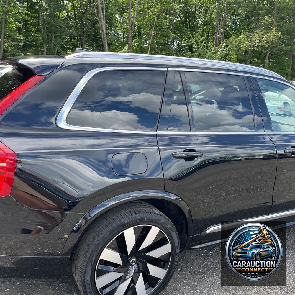 2024 Volvo XC90 T8 - Ultimate PHEV