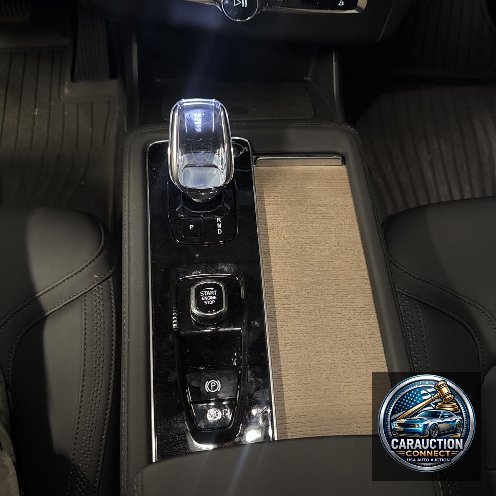 2025 Volvo XC90 2025.5 T8-Plus PHEV