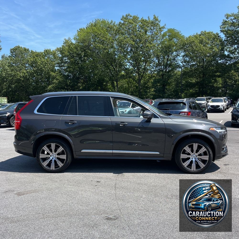 2025 Volvo XC90 T8 - Plus PHEV