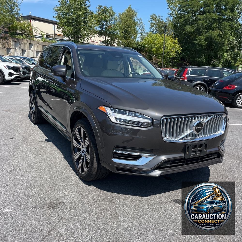 2025 Volvo XC90 T8 - Plus PHEV
