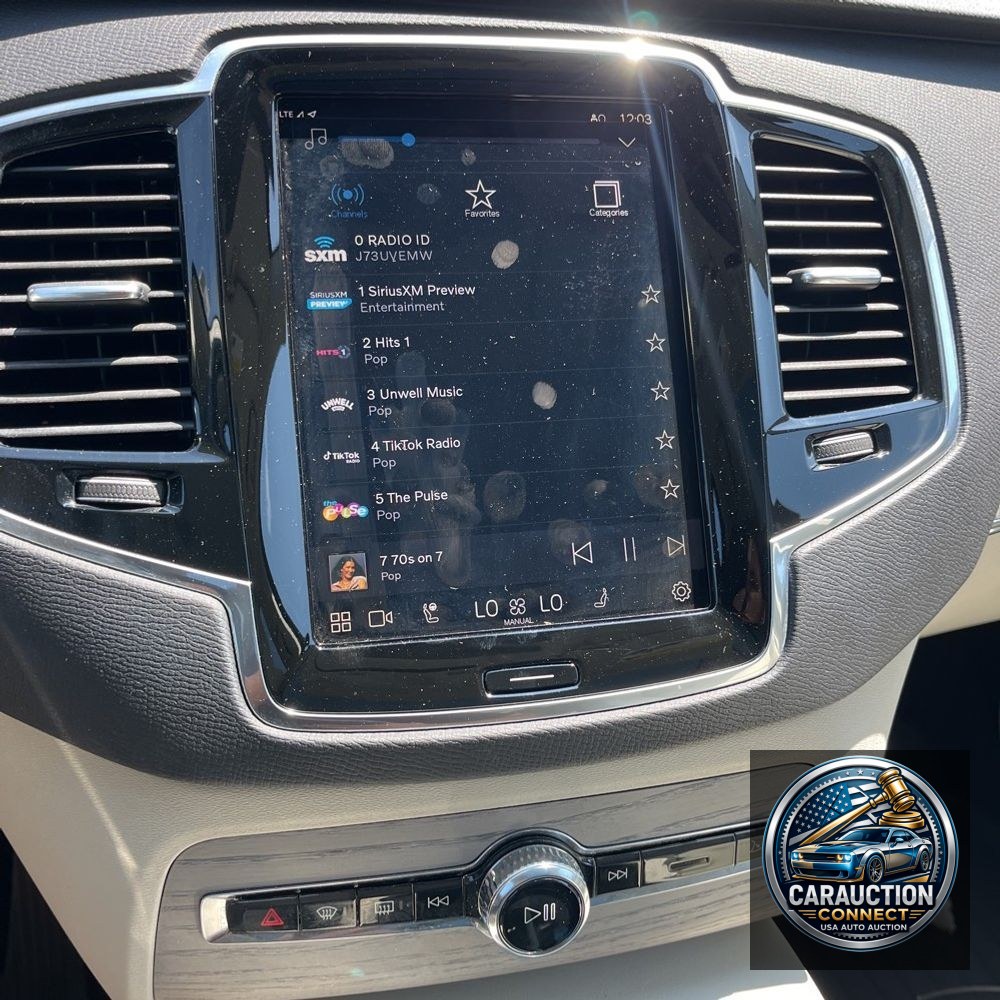 2025 Volvo XC90 T8 - Plus PHEV