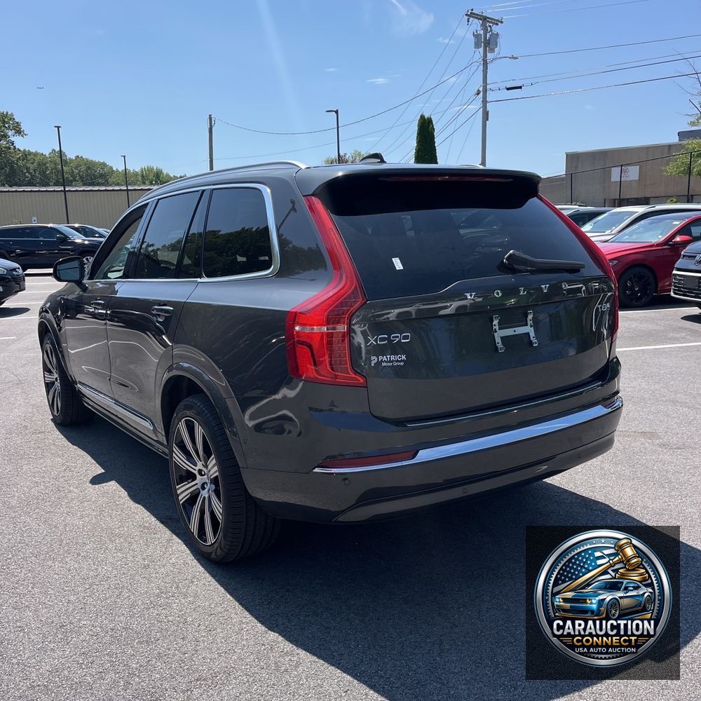 2025 Volvo XC90 T8 - Plus PHEV