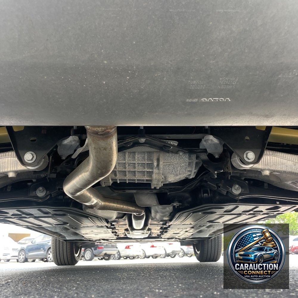 2025 Volvo XC60 T8 - Core PHEV