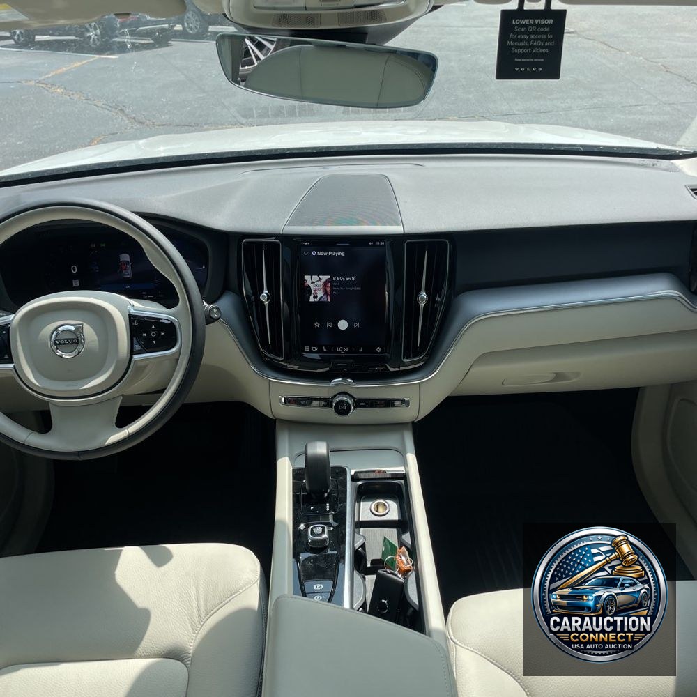 2025 Volvo XC60 T8 - Core PHEV