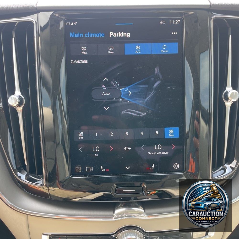 2025 Volvo XC60 T8 - Core PHEV