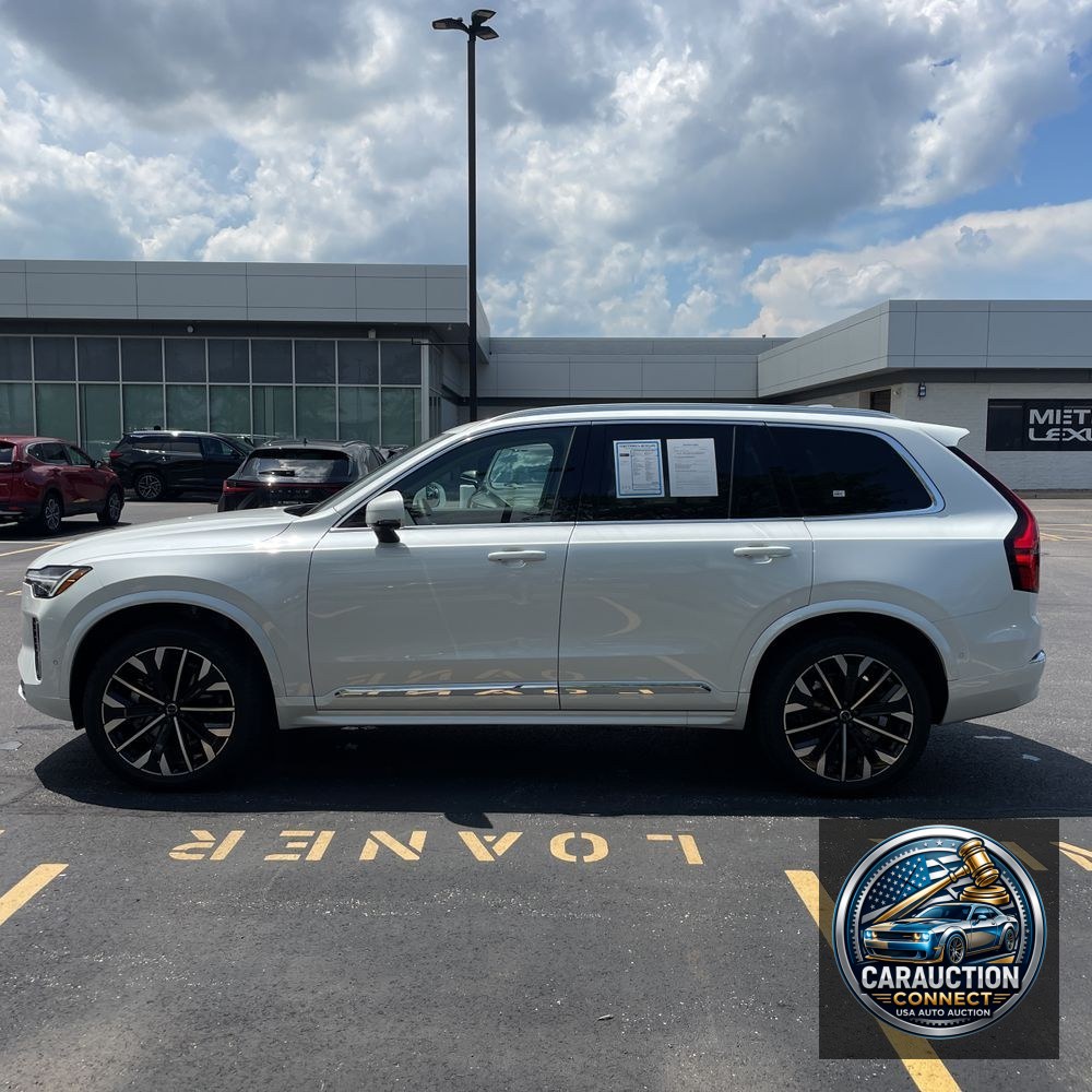 2025 Volvo XC90 B5 Plus Bright Theme 7P