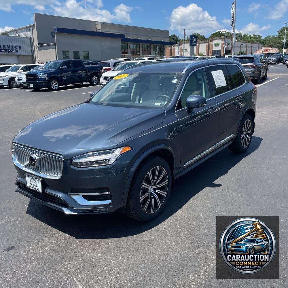 2025 Volvo XC90 B5 - Core