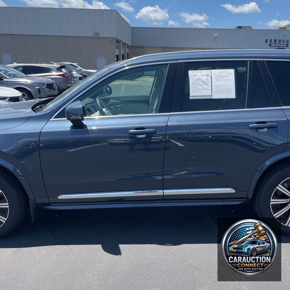 2025 Volvo XC90 B5 - Core
