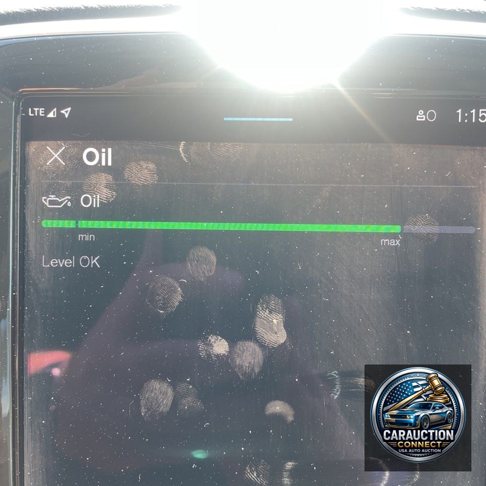 2025 Volvo XC90 B5 - Core