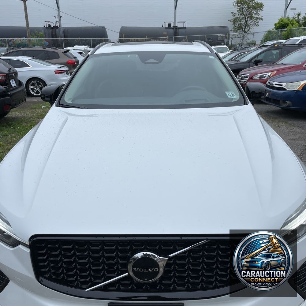 2025 Volvo XC60 B5 - Ultra