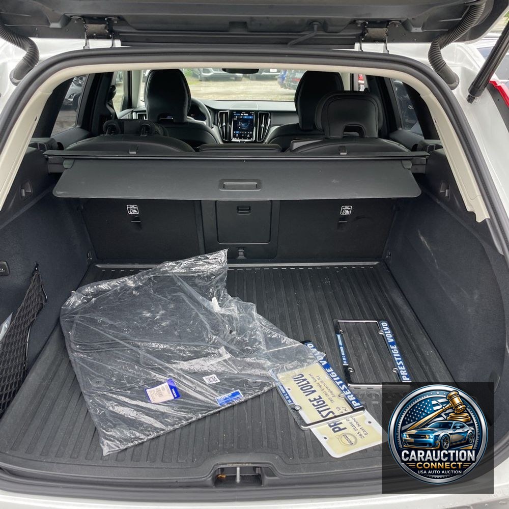 2025 Volvo XC60 B5 - Ultra