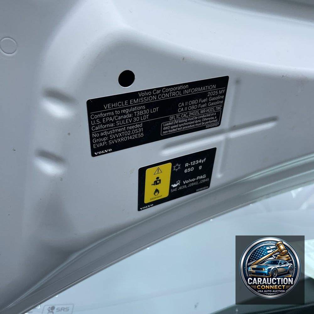 2025 Volvo XC60 B5 - Ultra