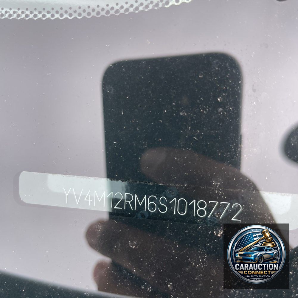 2025 Volvo XC60 B5 - Ultra