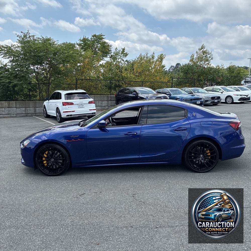 2022 Maserati Ghibli Trofeo