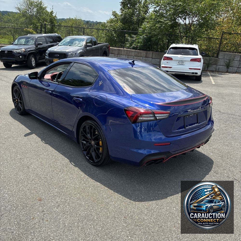 2022 Maserati Ghibli Trofeo