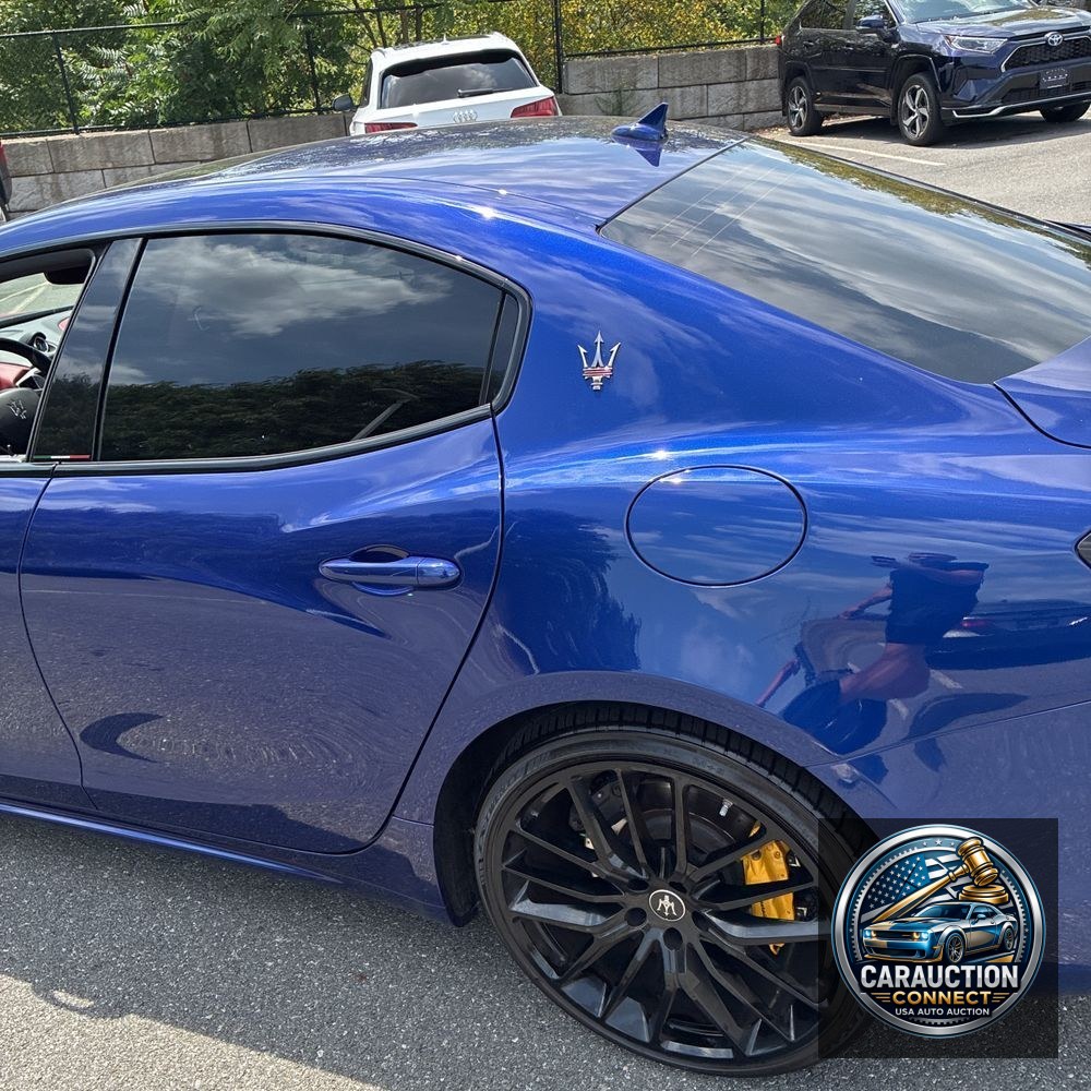 2022 Maserati Ghibli Trofeo