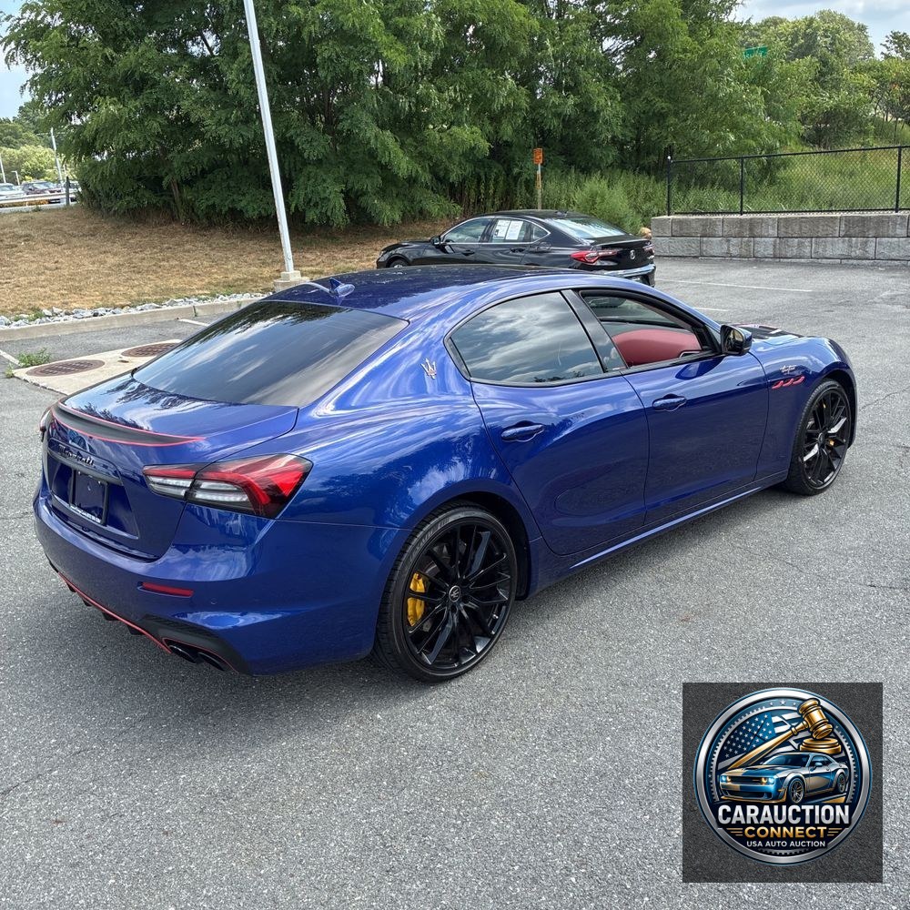 2022 Maserati Ghibli Trofeo