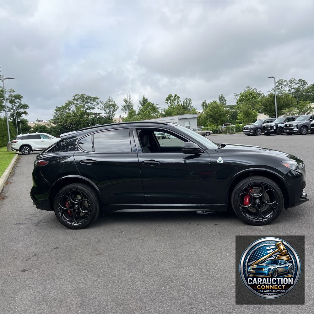 2024 Alfa Romeo Stelvio Quadrifoglio