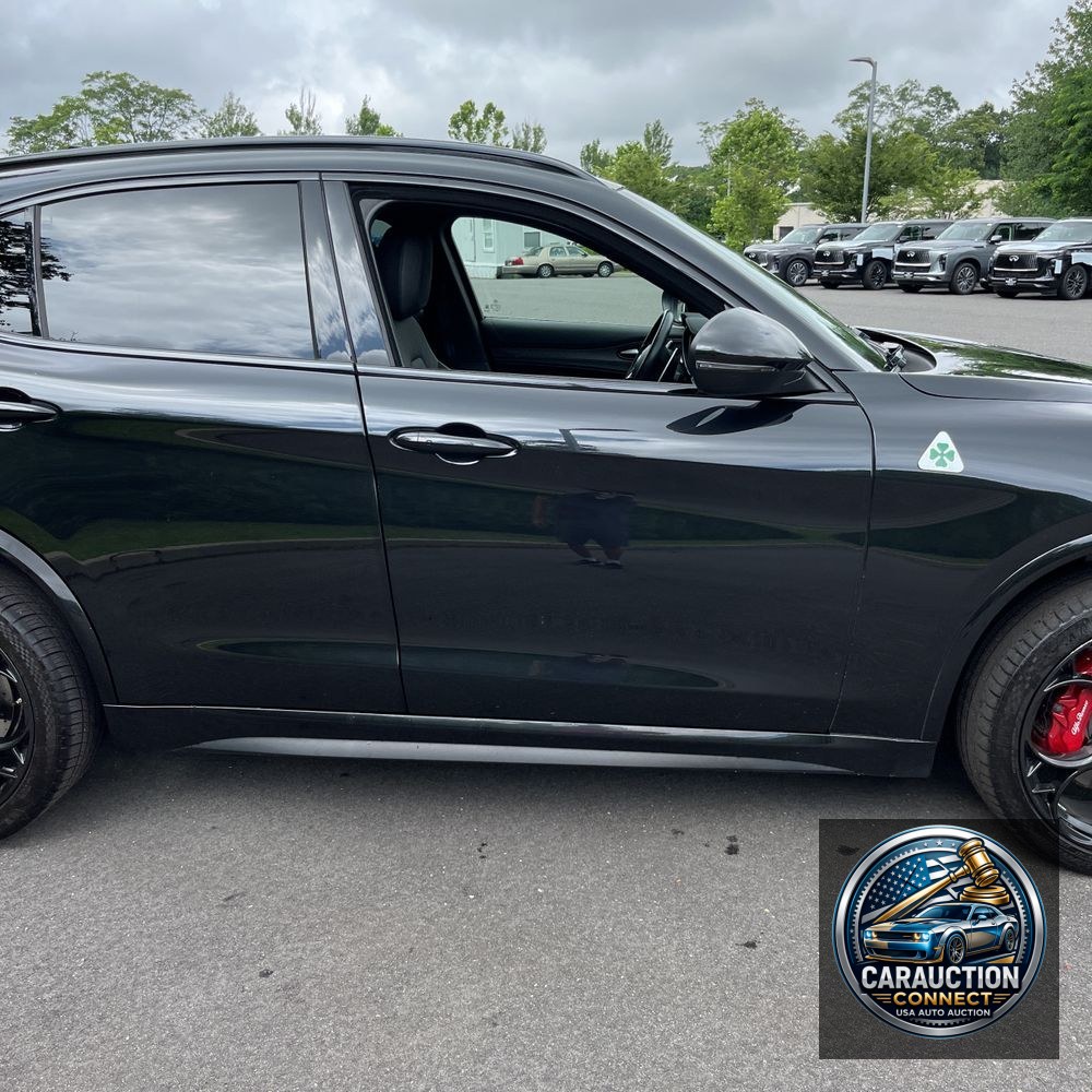 2024 Alfa Romeo Stelvio Quadrifoglio