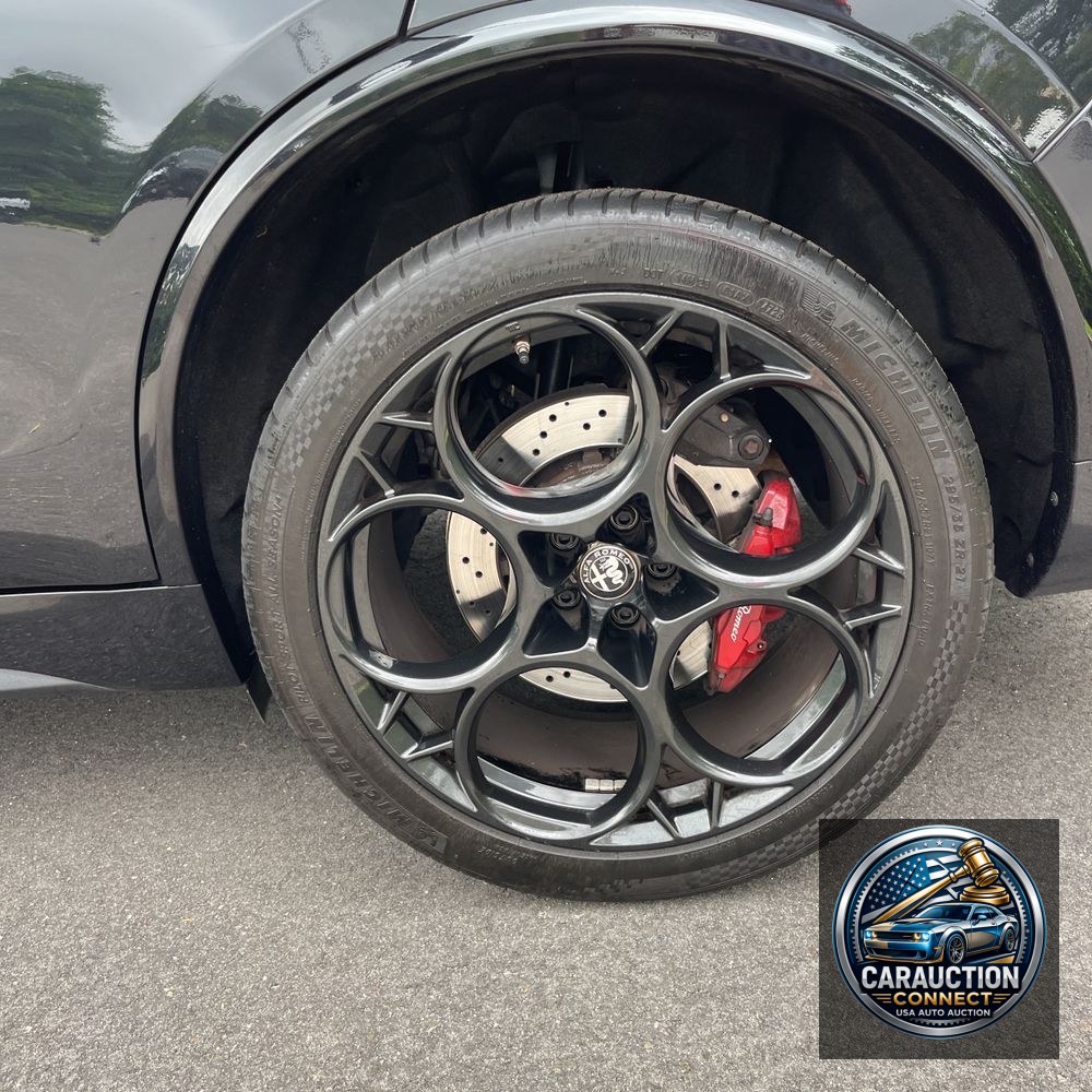 2024 Alfa Romeo Stelvio Quadrifoglio