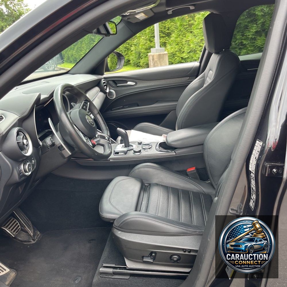2024 Alfa Romeo Stelvio Quadrifoglio