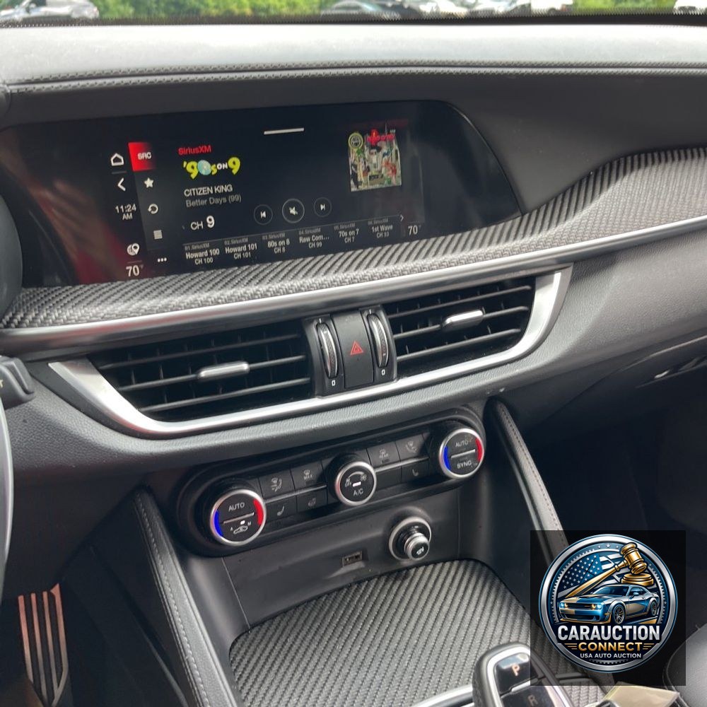 2024 Alfa Romeo Stelvio Quadrifoglio