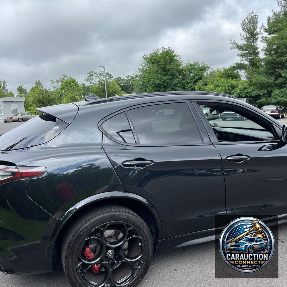 2024 Alfa Romeo Stelvio Quadrifoglio