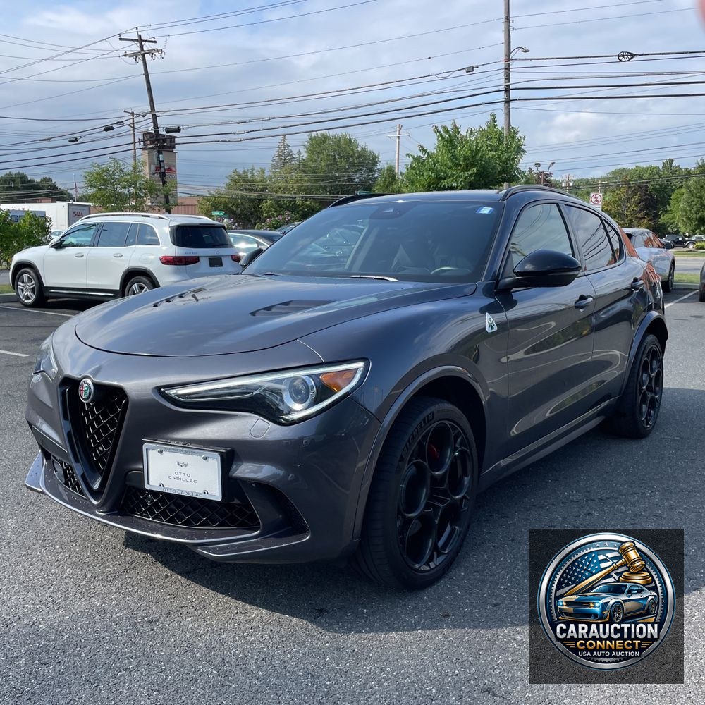 2023 Alfa Romeo Stelvio Quadrifoglio
