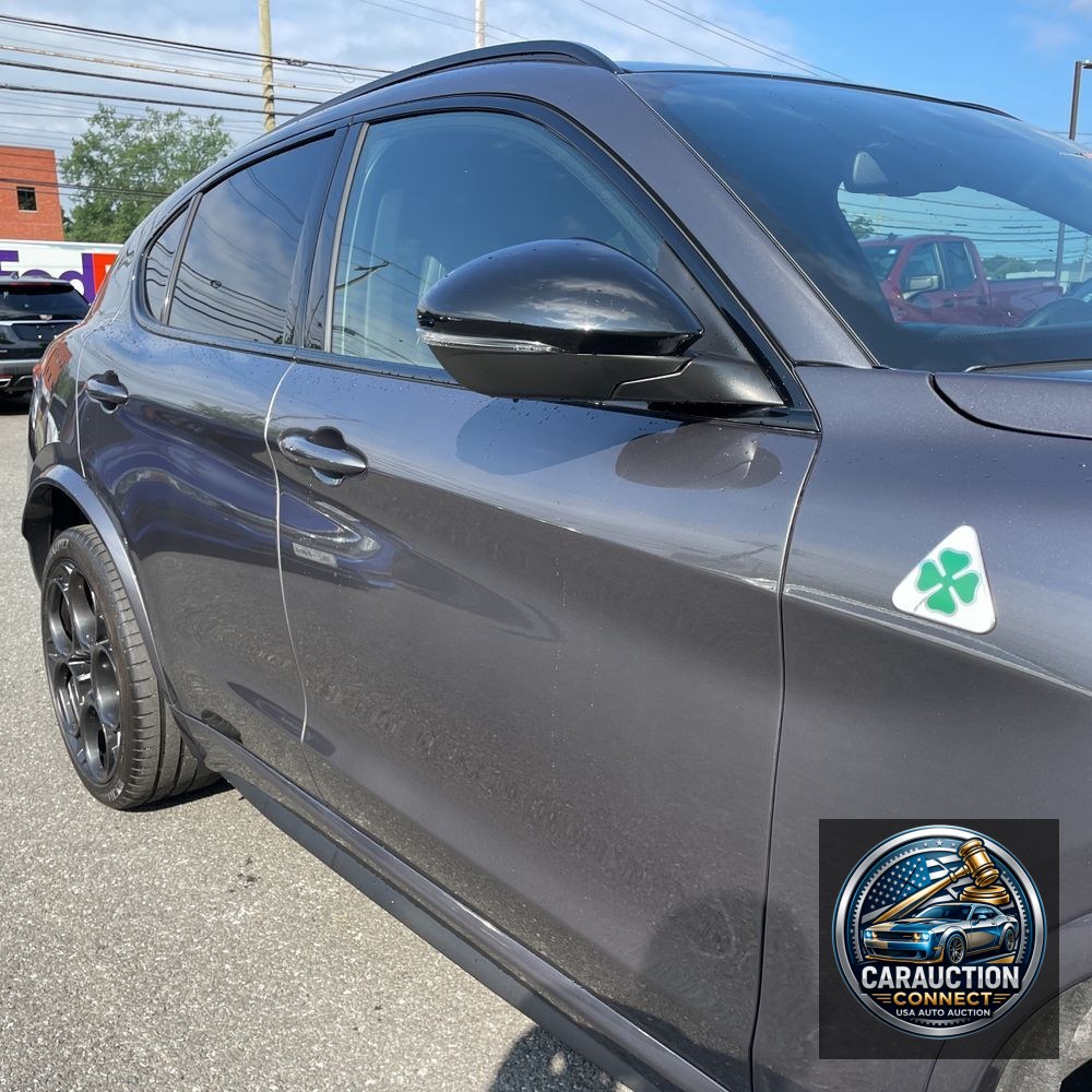 2023 Alfa Romeo Stelvio Quadrifoglio