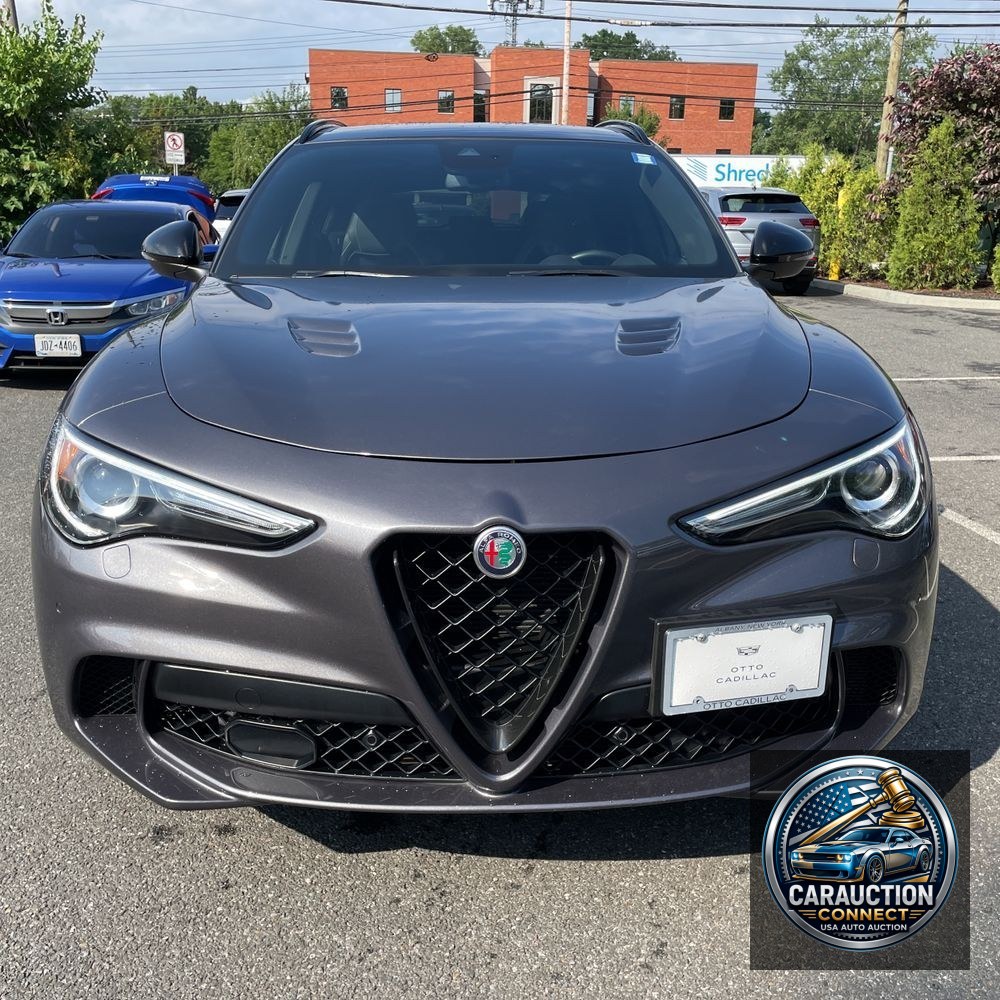 2023 Alfa Romeo Stelvio Quadrifoglio