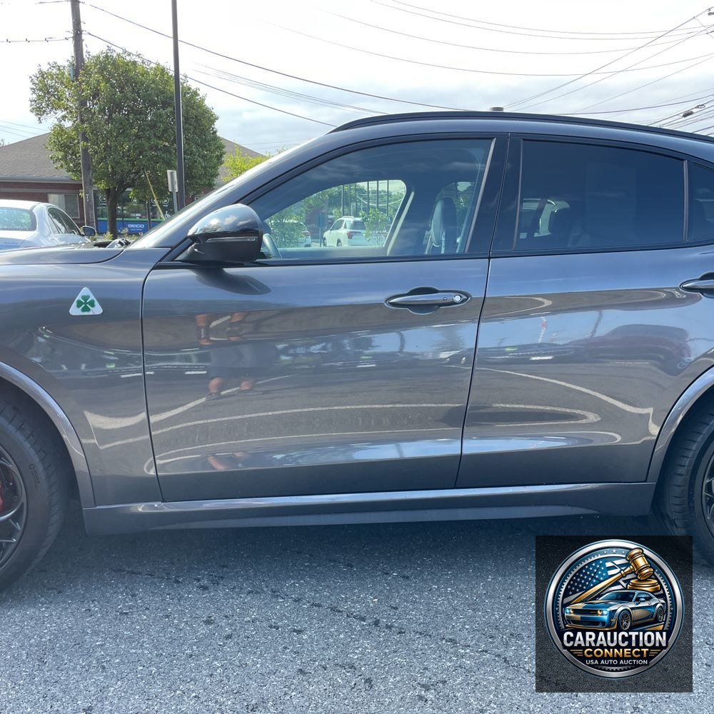2023 Alfa Romeo Stelvio Quadrifoglio