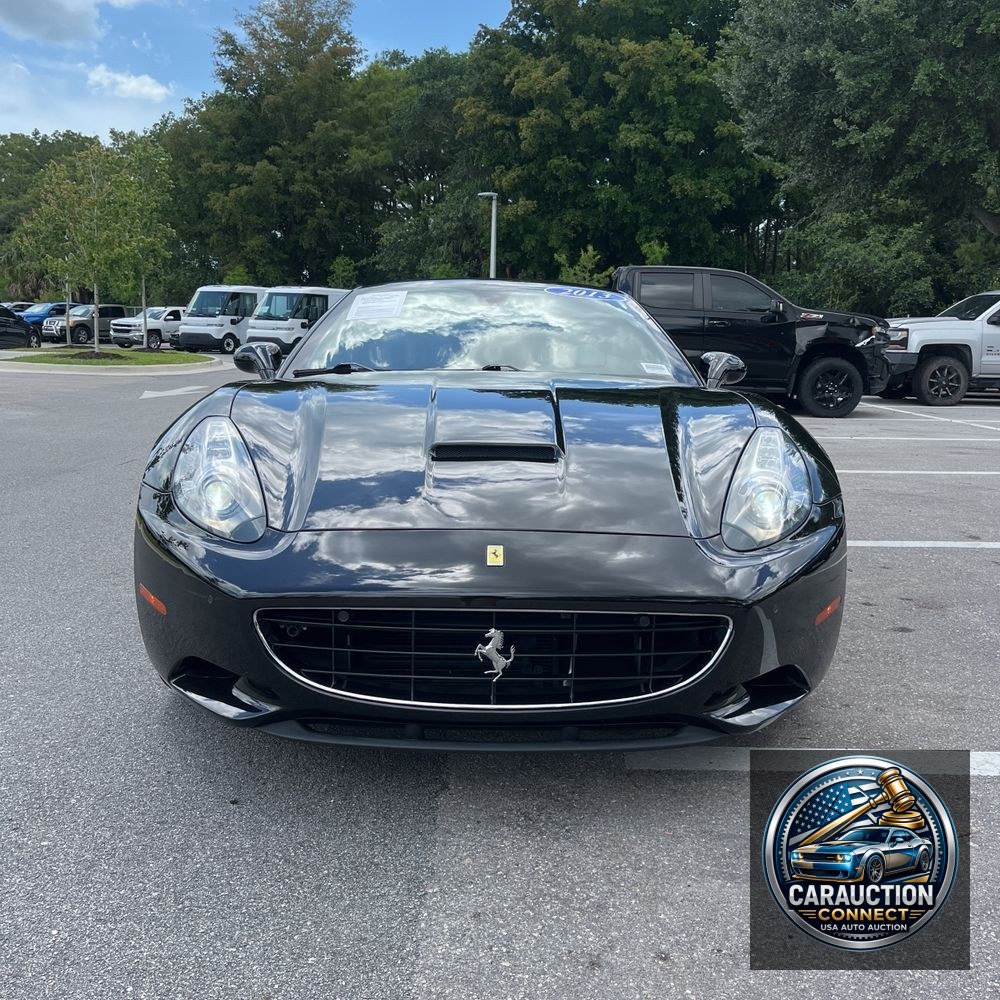 2013 Ferrari California Base