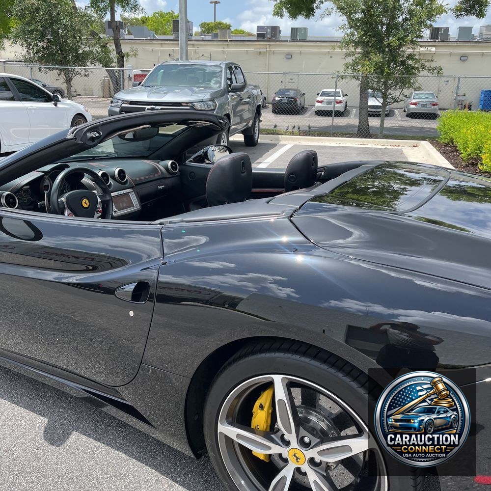 2013 Ferrari California Base