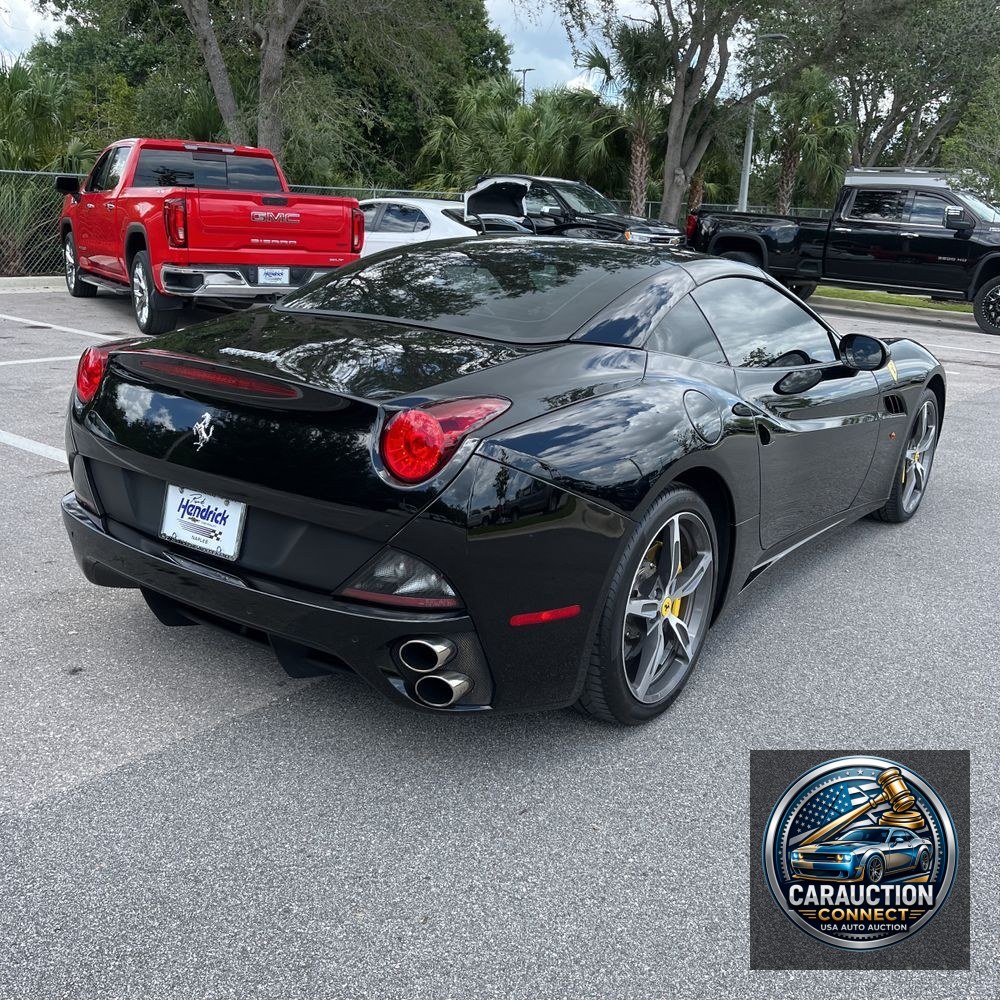 2013 Ferrari California Base