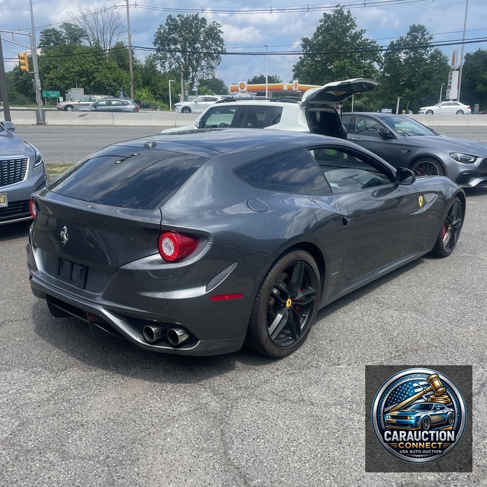 2016 Ferrari FF Base
