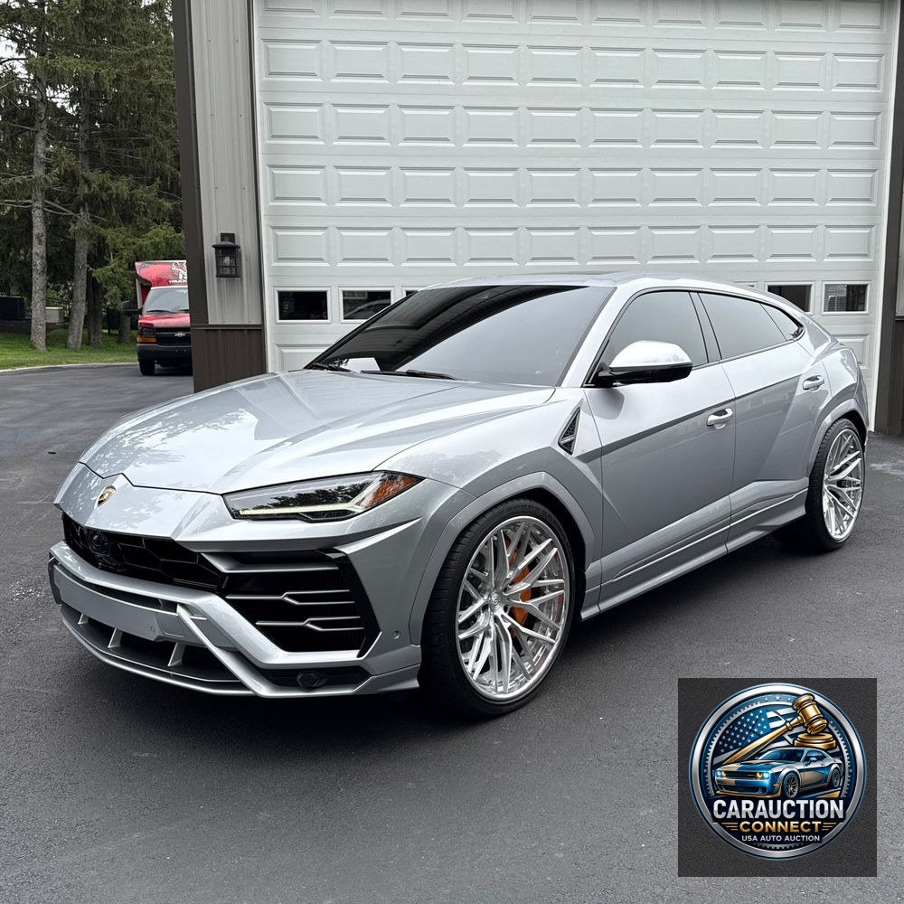 2020 Lamborghini Urus Base