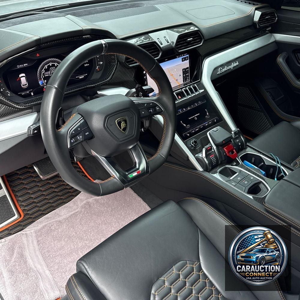 2020 Lamborghini Urus Base