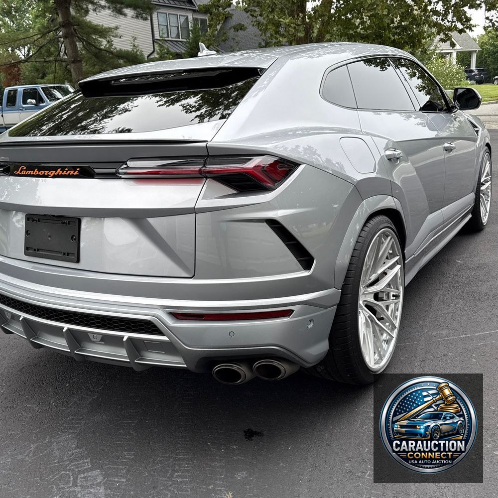 2020 Lamborghini Urus Base