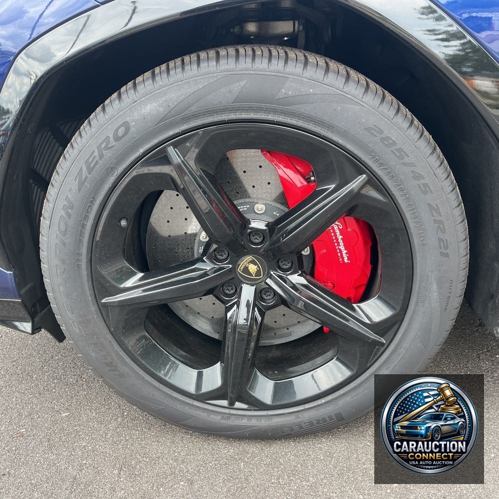 2021 Lamborghini Urus Base