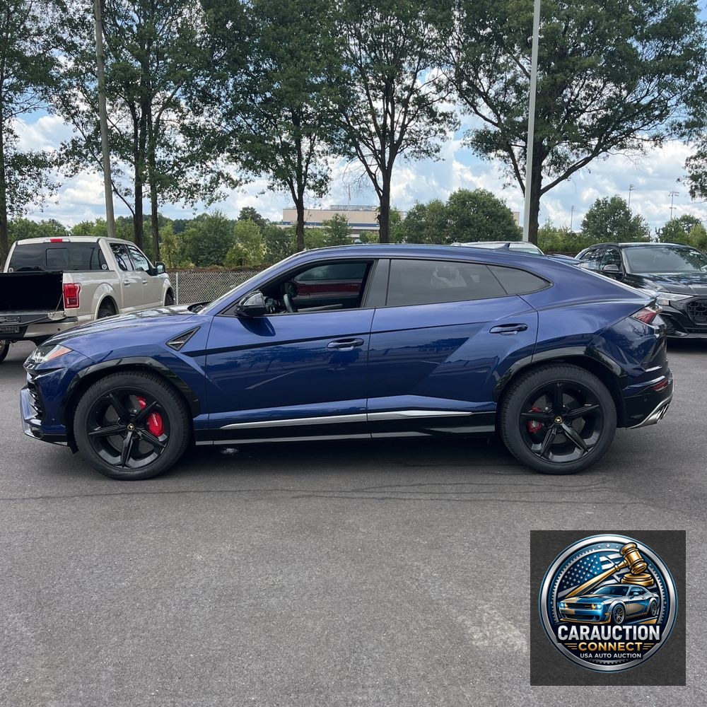 2021 Lamborghini Urus Base