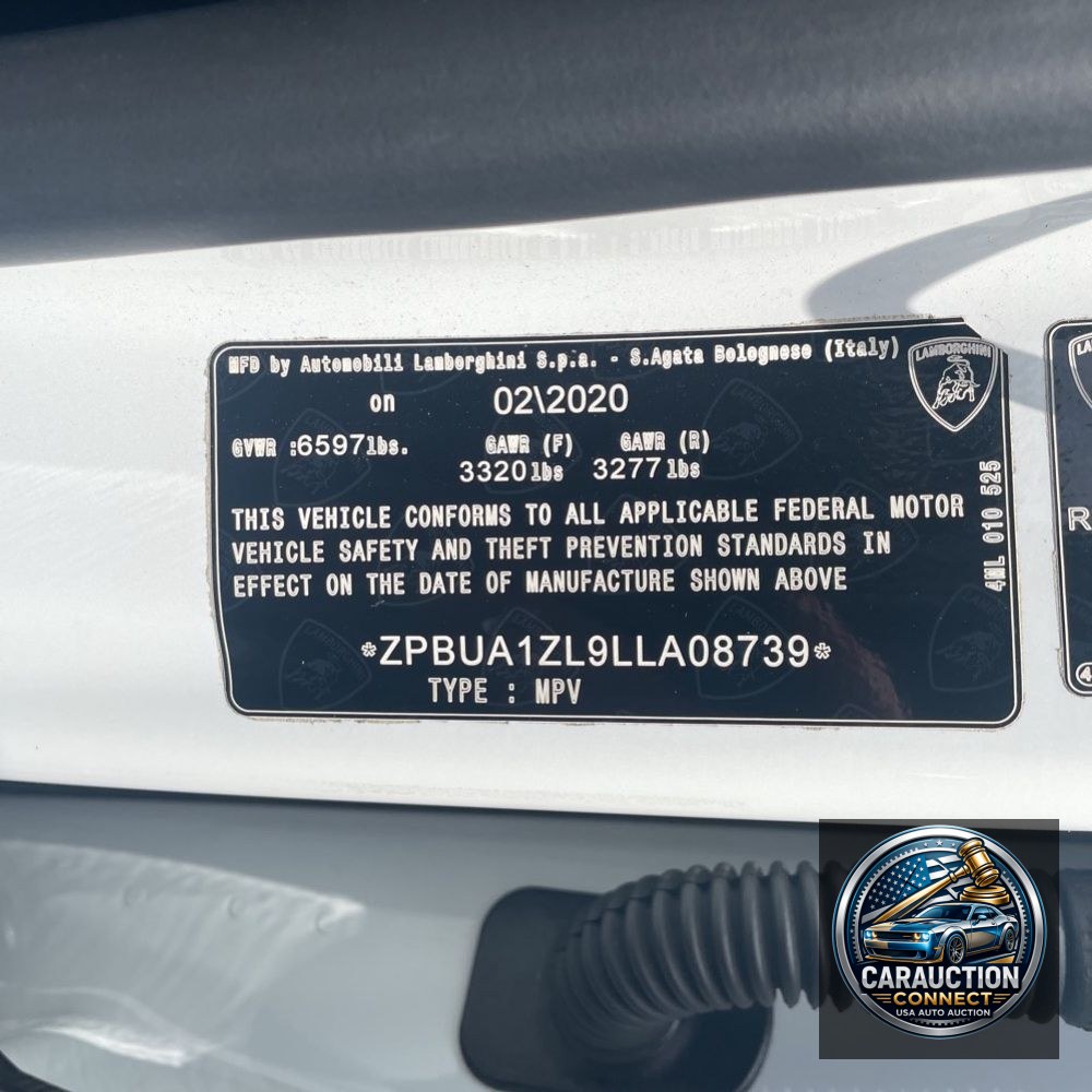 2020 Lamborghini Urus Base