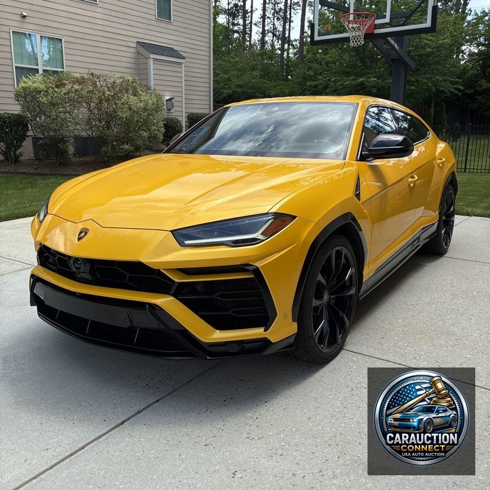 2022 Lamborghini Urus Base