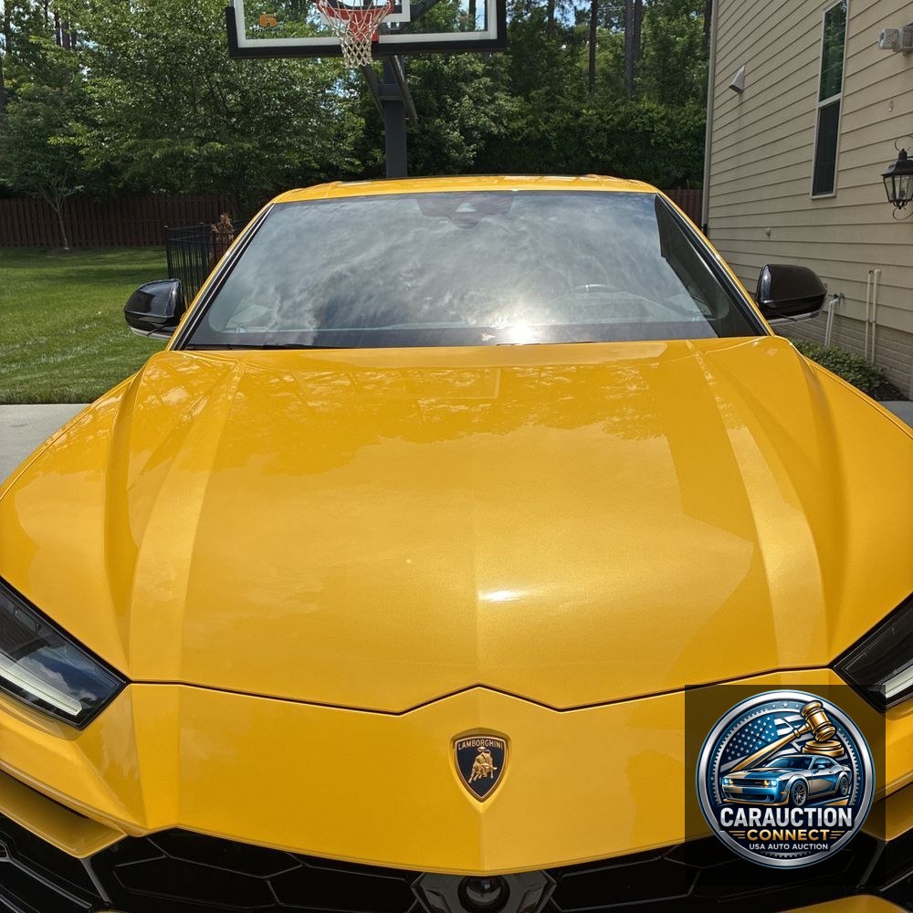 2022 Lamborghini Urus Base