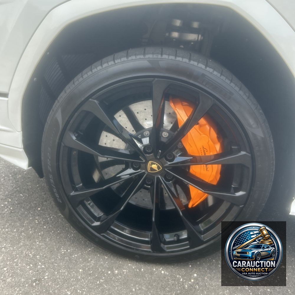 2023 Lamborghini Urus S