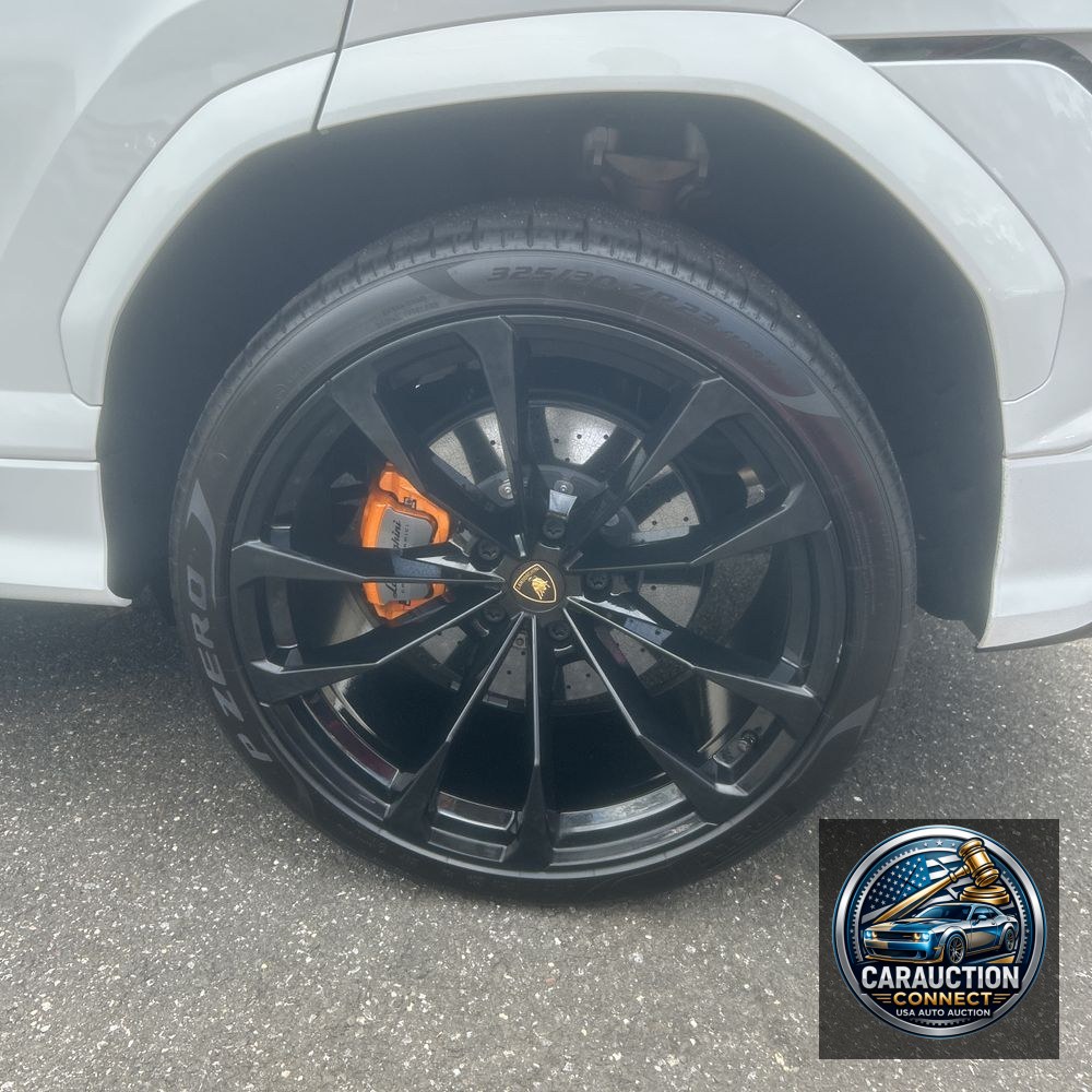 2023 Lamborghini Urus S