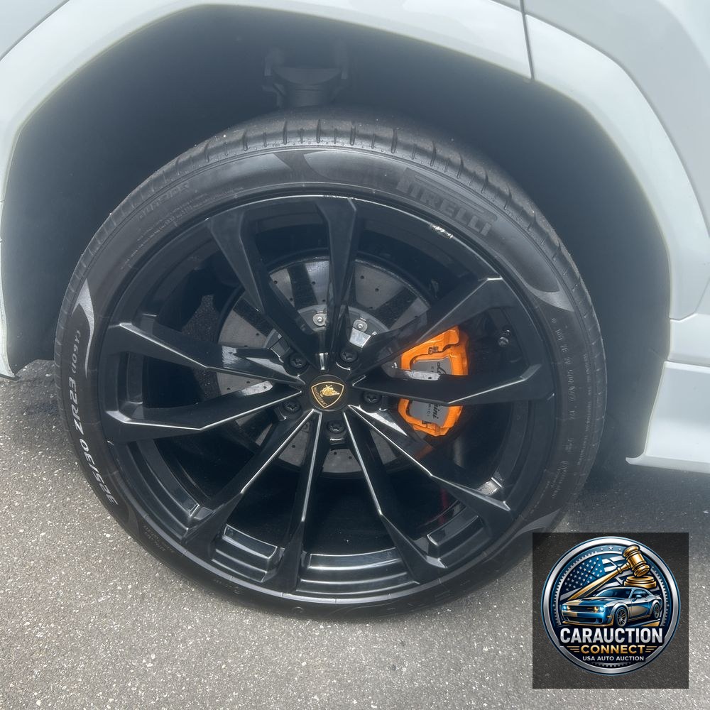 2023 Lamborghini Urus S