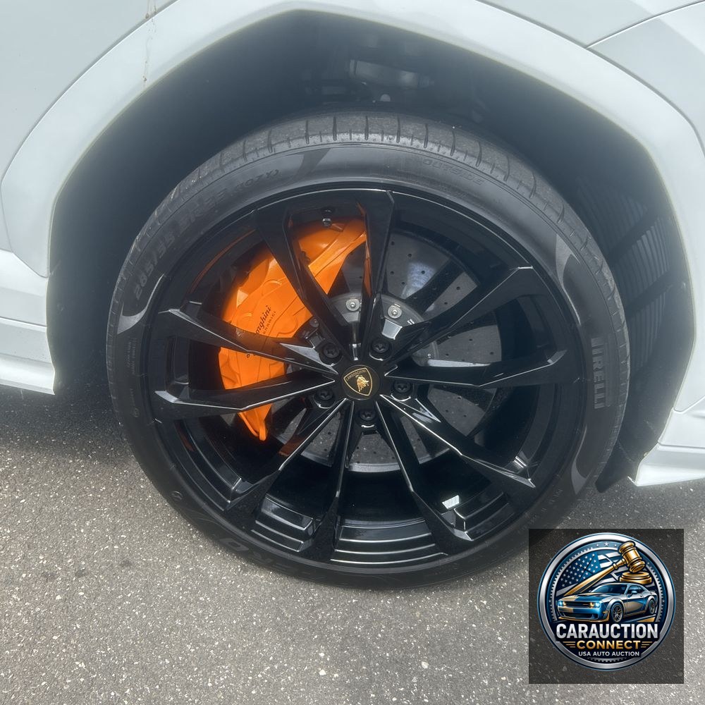 2023 Lamborghini Urus S