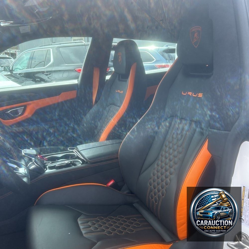 2023 Lamborghini Urus S