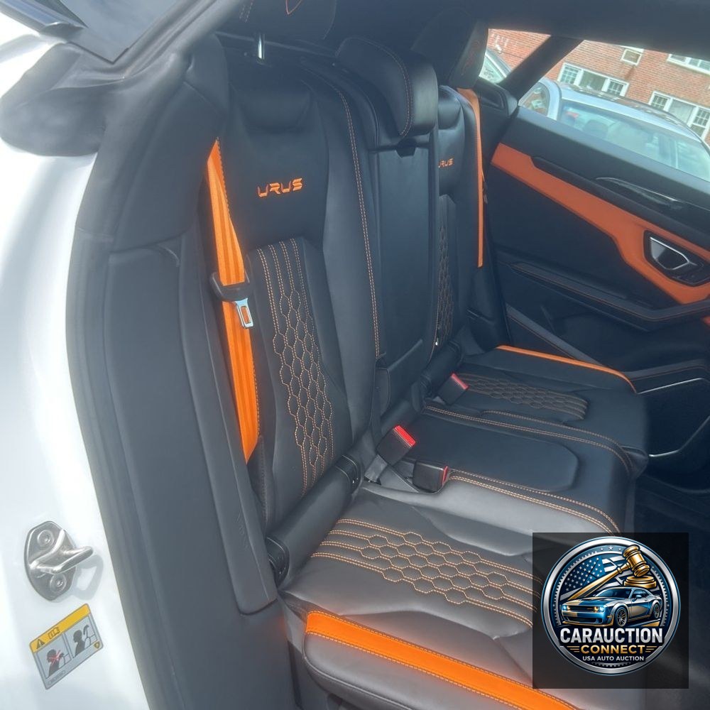 2023 Lamborghini Urus S
